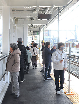駅構内を公開　風景