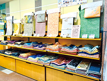 たんす屋　新潟店　風景
