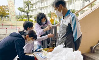 子ども食堂(お弁当の配食)の様子