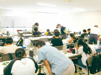 夏・冬休み学習会の様子