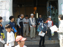 写真イメージ「早川掘ポンプ場の見学」