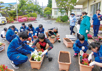 坂井輪中　花植え