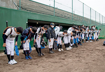 50年の歴史に幕「ありがとう」小針野球場